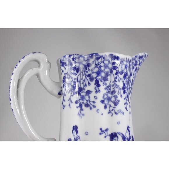 Vintage Japanese wine carafe, blue and white coffee pot, geishas kimono Sakura - Picture 8 of 10